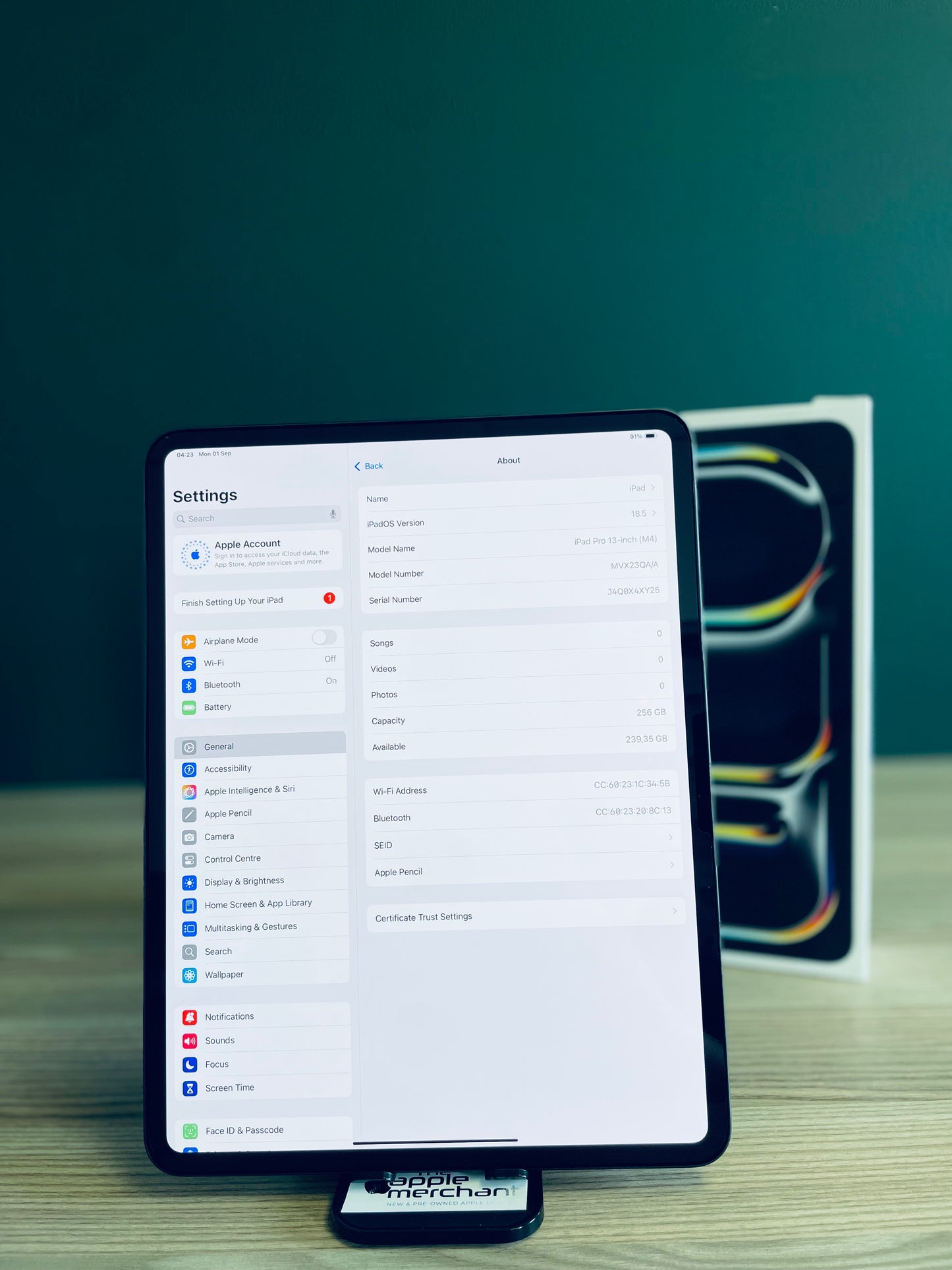iPad Pro 13-inch M4 | Wi-Fi | 256gb - Space Black (Pre-owned)