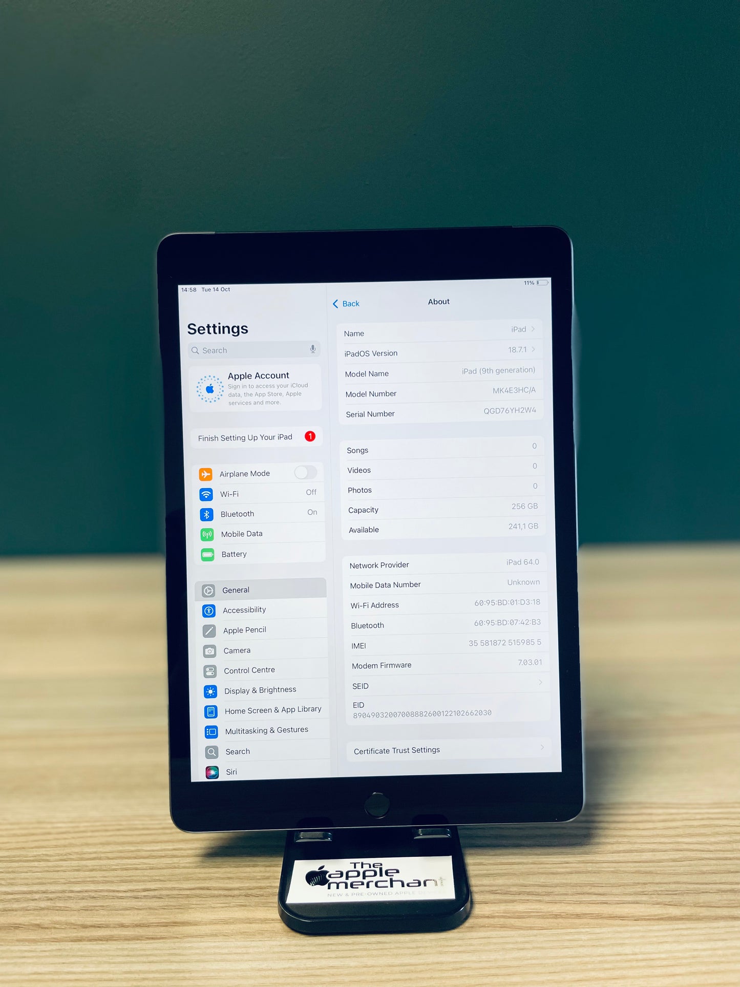 iPad 9th Gen | Wi-Fi + Cellular | 256gb - Space Grey (Pre-owned)