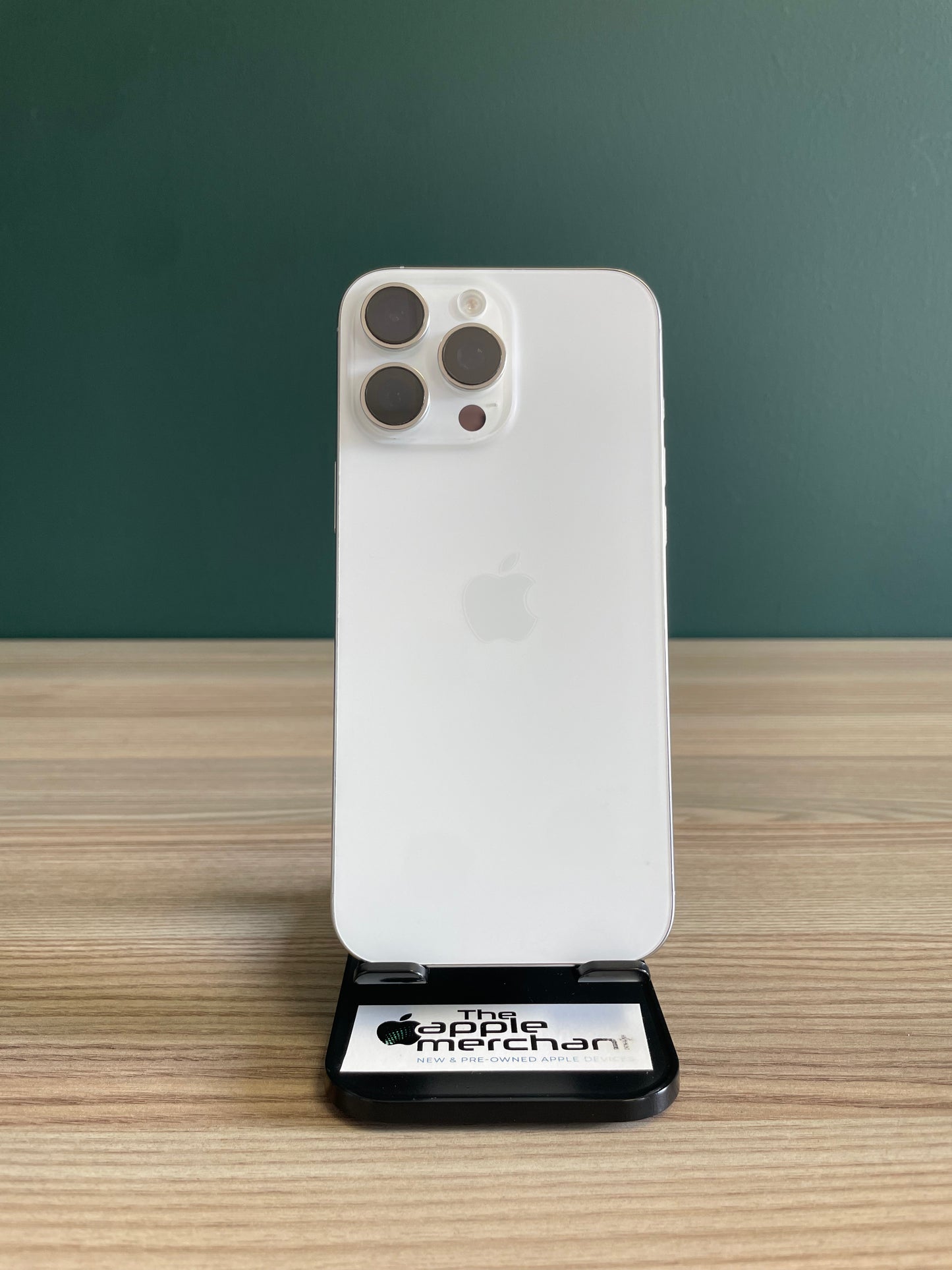 iPhone 16 Pro Max 256GB - White Titanium (Pre-owned)