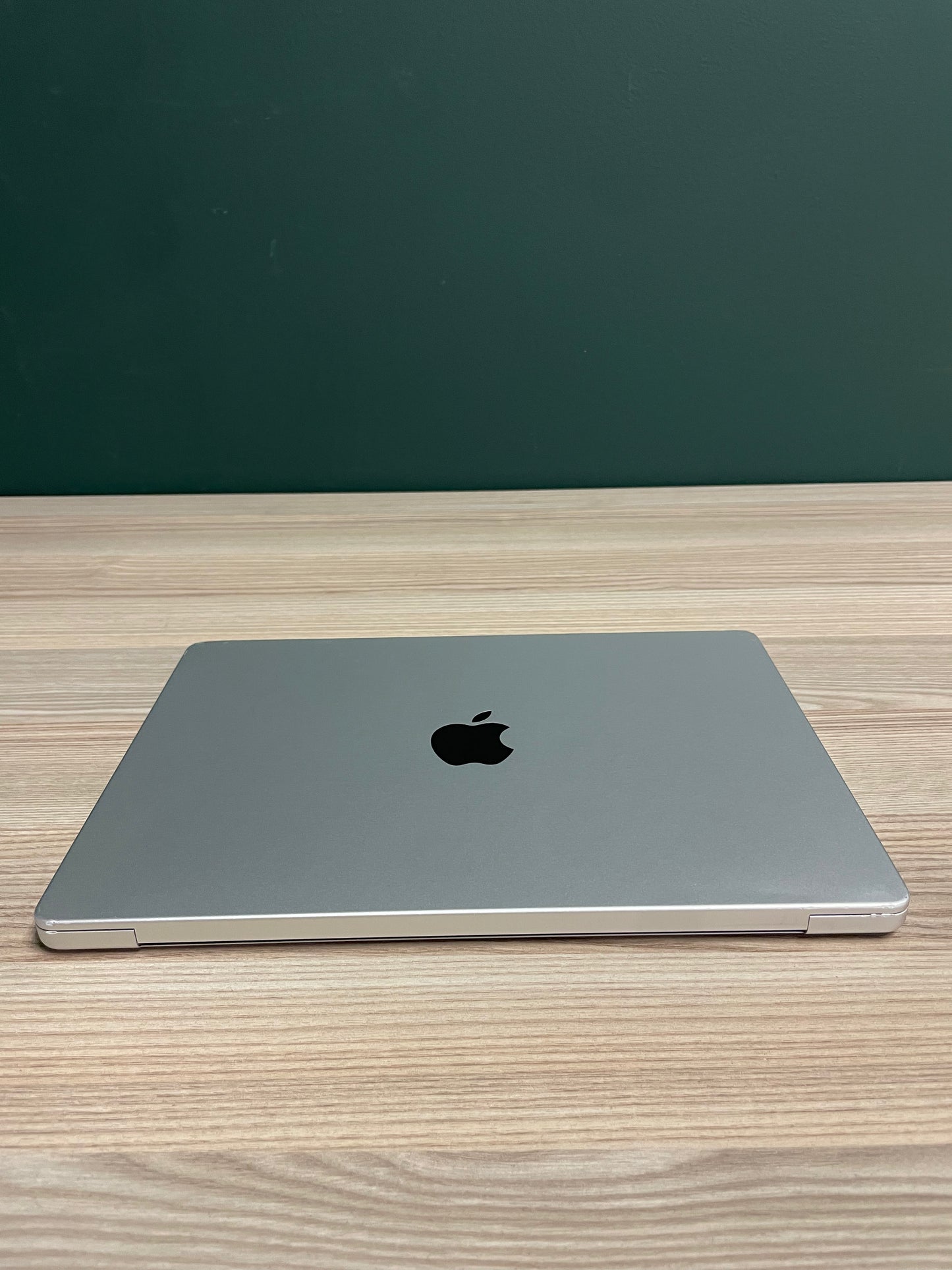 MacBook Pro 14-inch With M3 Pro Chip 512GB - Silver (Pre-owned)