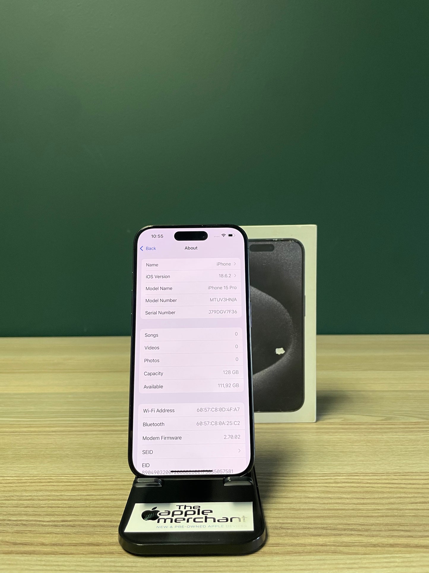 iPhone 15 Pro 128GB - Black Titanium (Pre-owned)