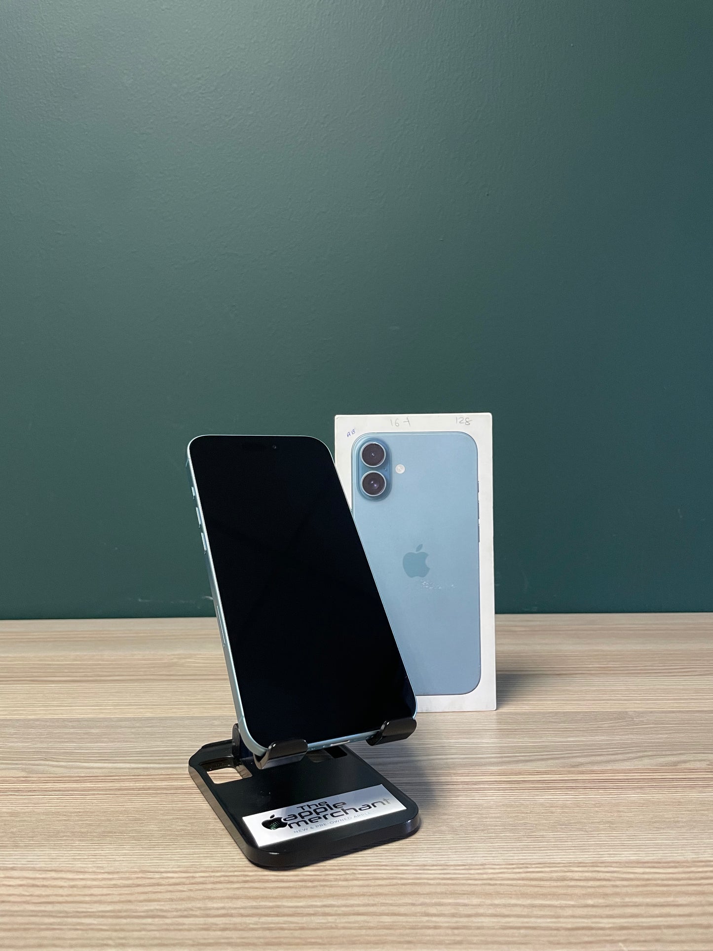 iPhone 16 Plus 128GB - Teal (Pre-owned)