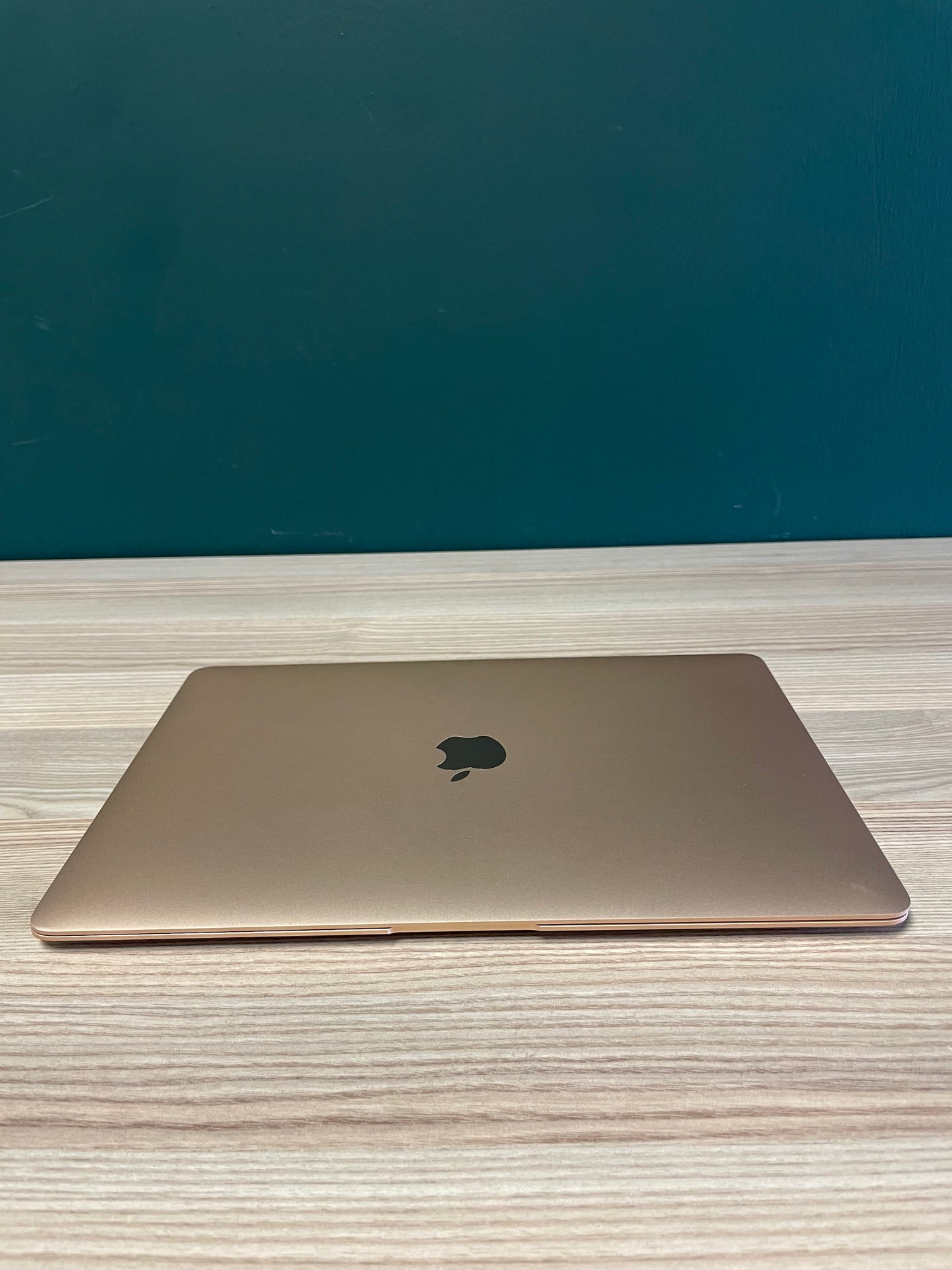 MacBook Air M1 - 256GB - Gold (Pre-owned)