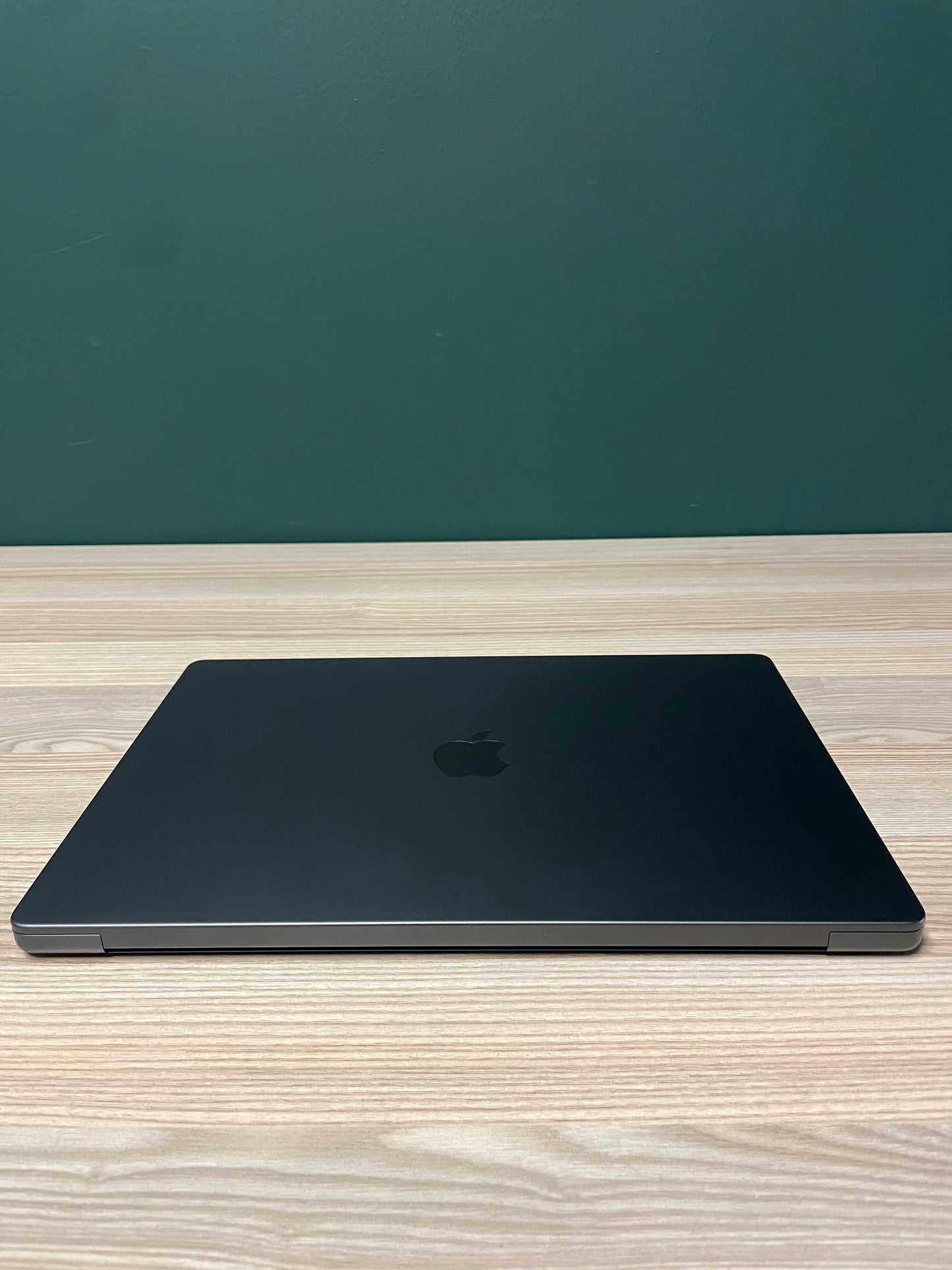 MacBook Pro 16-inch With M3 Pro Chip 36GB | 512GB - Space Black (Pre-owned)