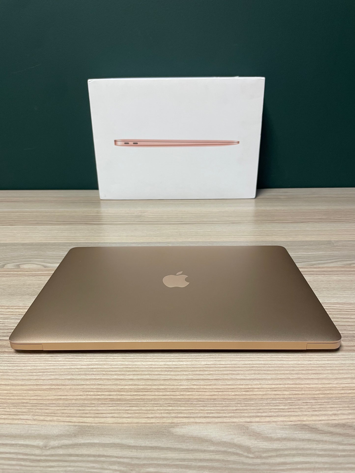 MacBook Air M1 - 256GB - Gold (Pre-owned)