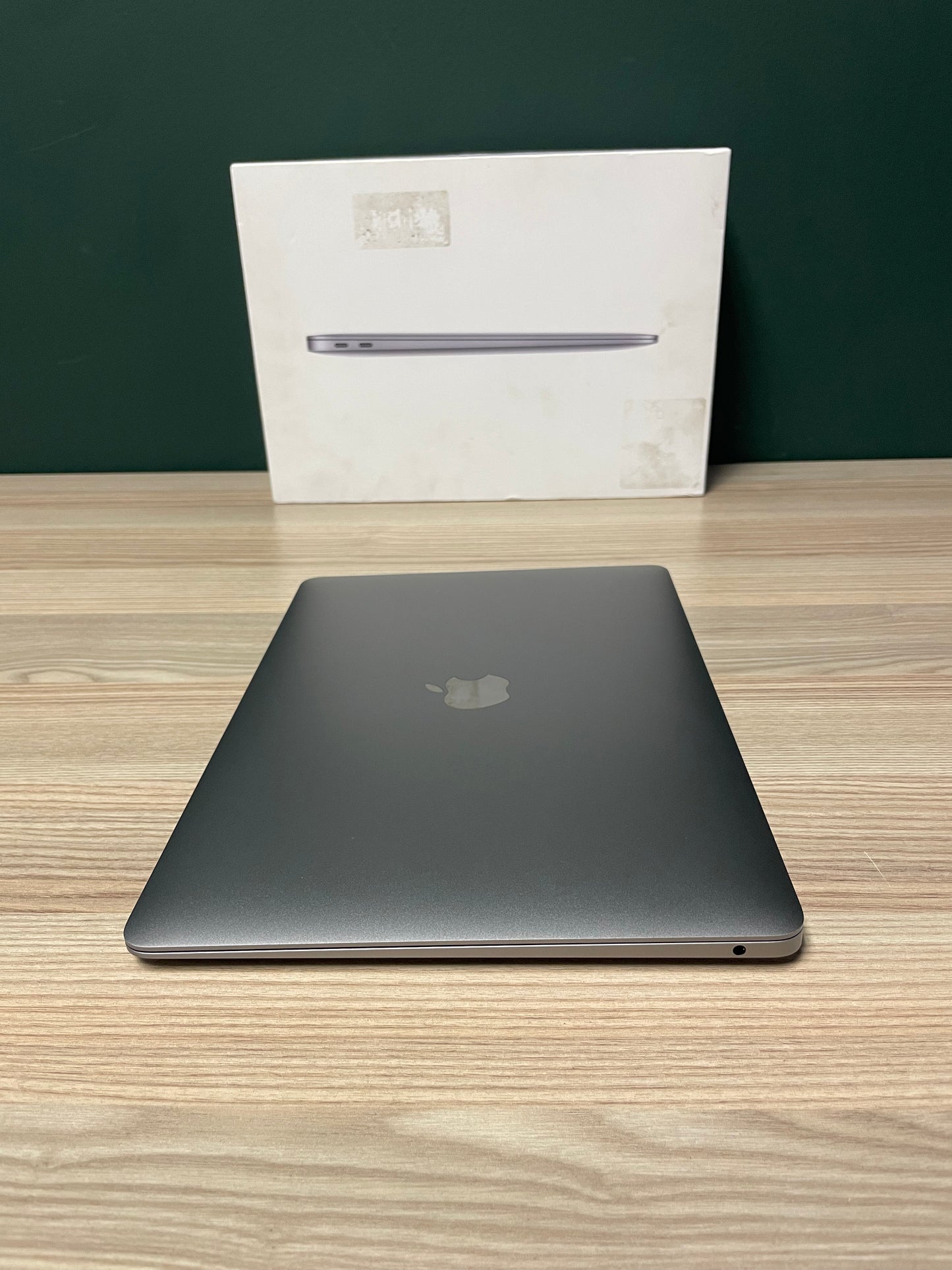 MacBook Air M1 - 256GB - Space Grey (Pre-owned)