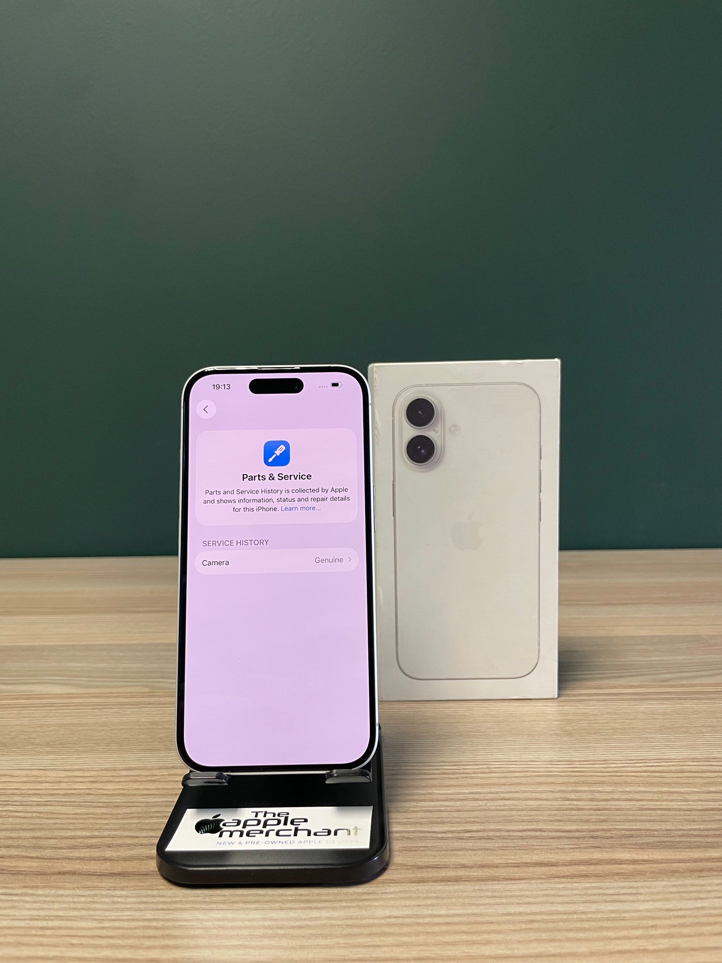 iPhone 16 128GB - White (Pre-owned)