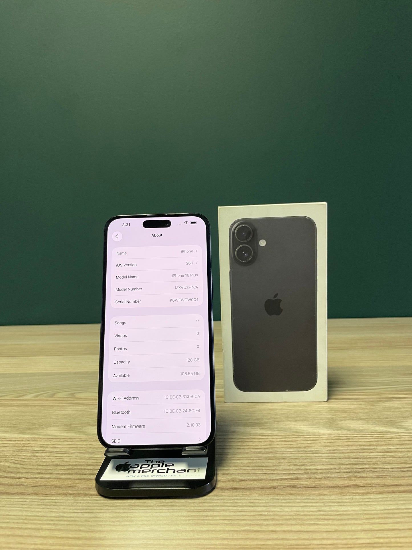 iPhone 16 Plus 128GB - Black (Pre-owned)