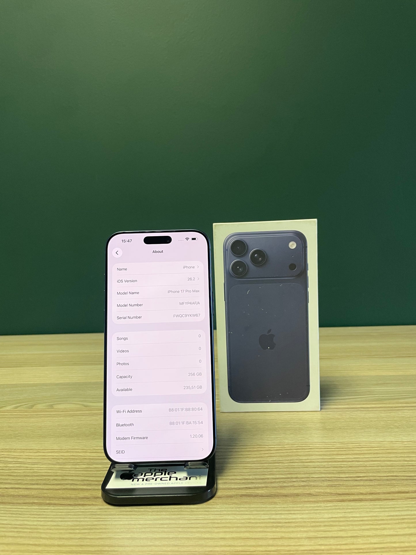 iPhone 17 Pro Max 256GB - Deep Blue (Pre-owned)