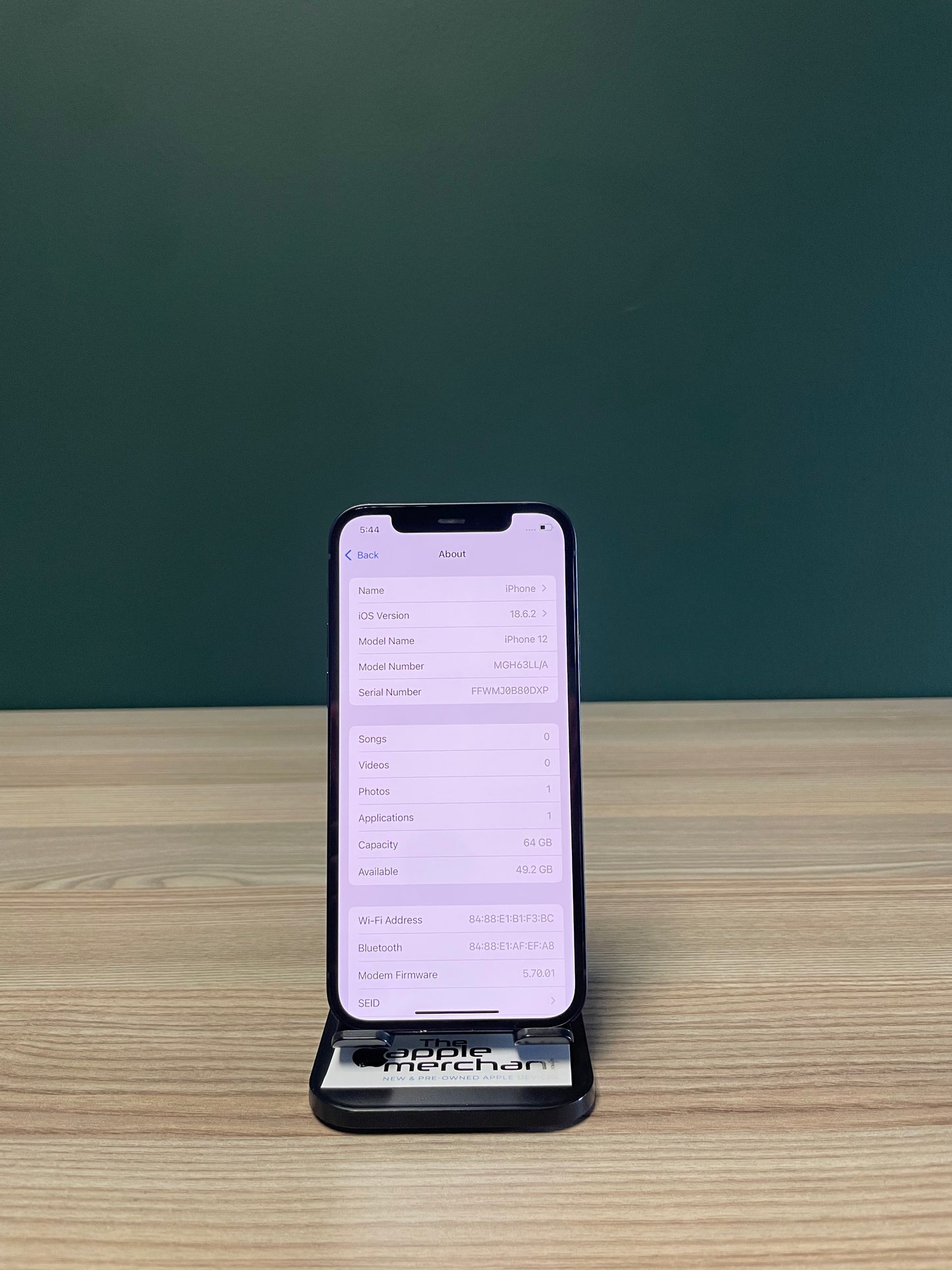 iPhone 12 64GB - Black (Pre-owned)