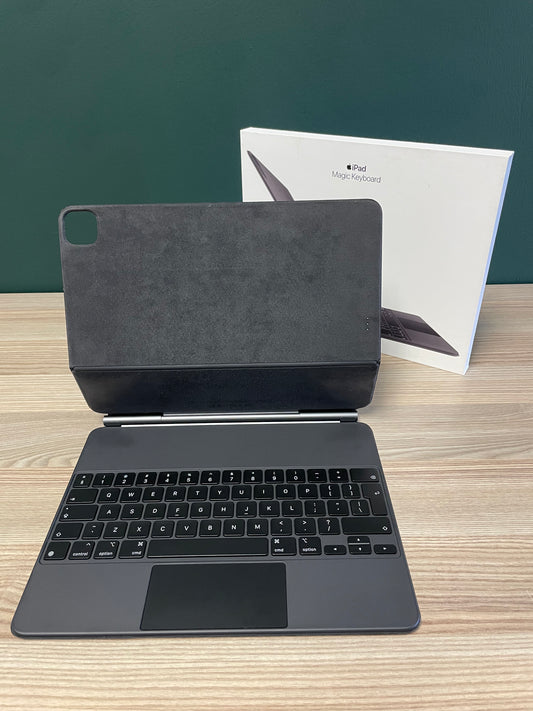 Magic Keyboard for iPad Pro 12.9-inch - (Pre-owned)