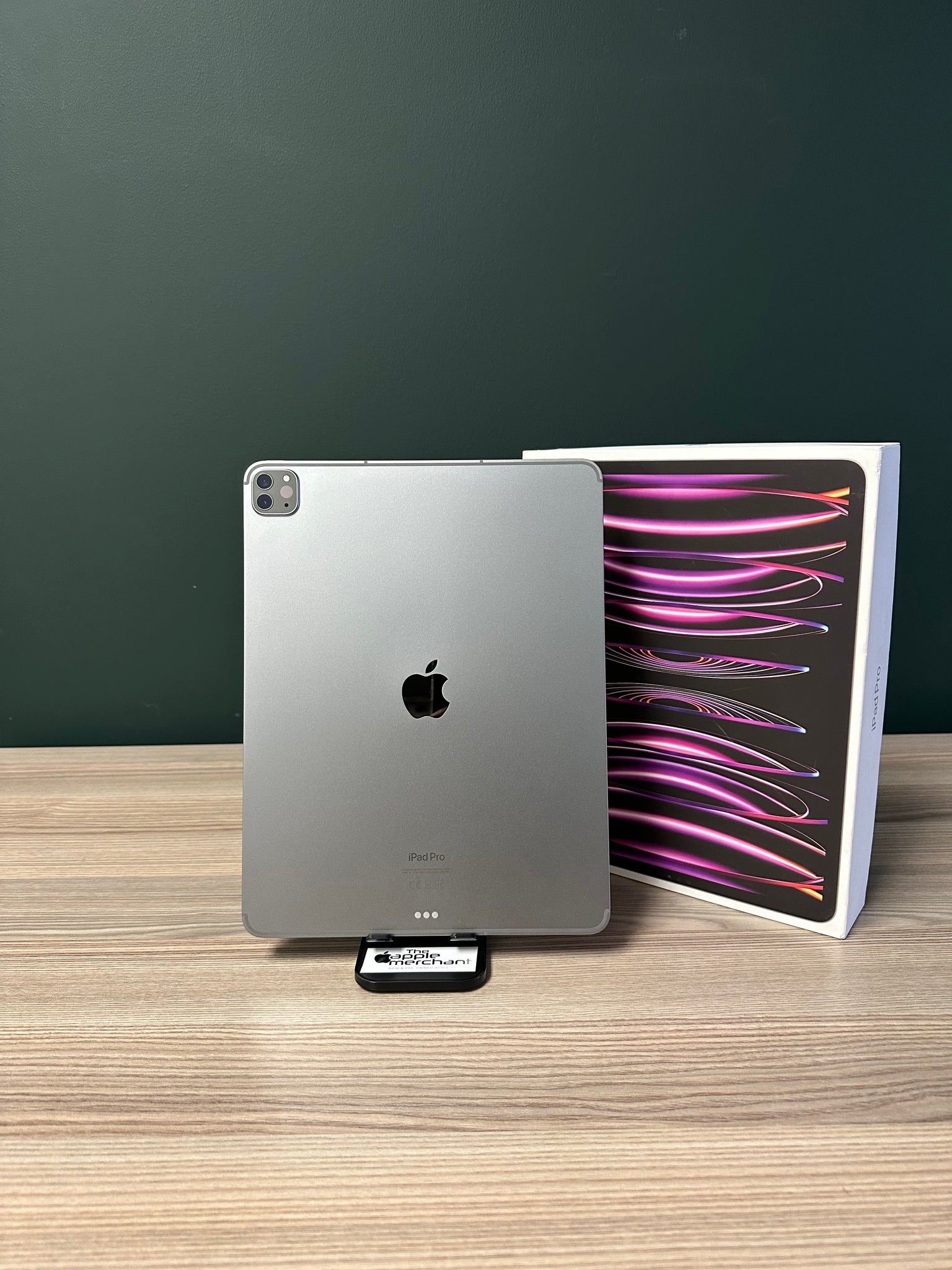 iPad Pro 重なら 12.9 Wi-Fi + Cellular 256GB iPad Pro 重なら 12.9 Wi-Fi + Cellular 256GB