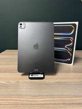 Load image into Gallery viewer, iPad Pro 11-inch M4 | Wi-Fi + Cellular | 256gb - Space Black (Pre-owned)
