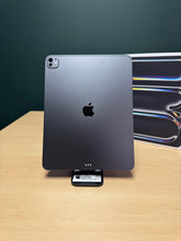 Load image into Gallery viewer, iPad Pro 13-inch M4 | Wi-Fi | 256gb - Space Black (Pre-owned)
