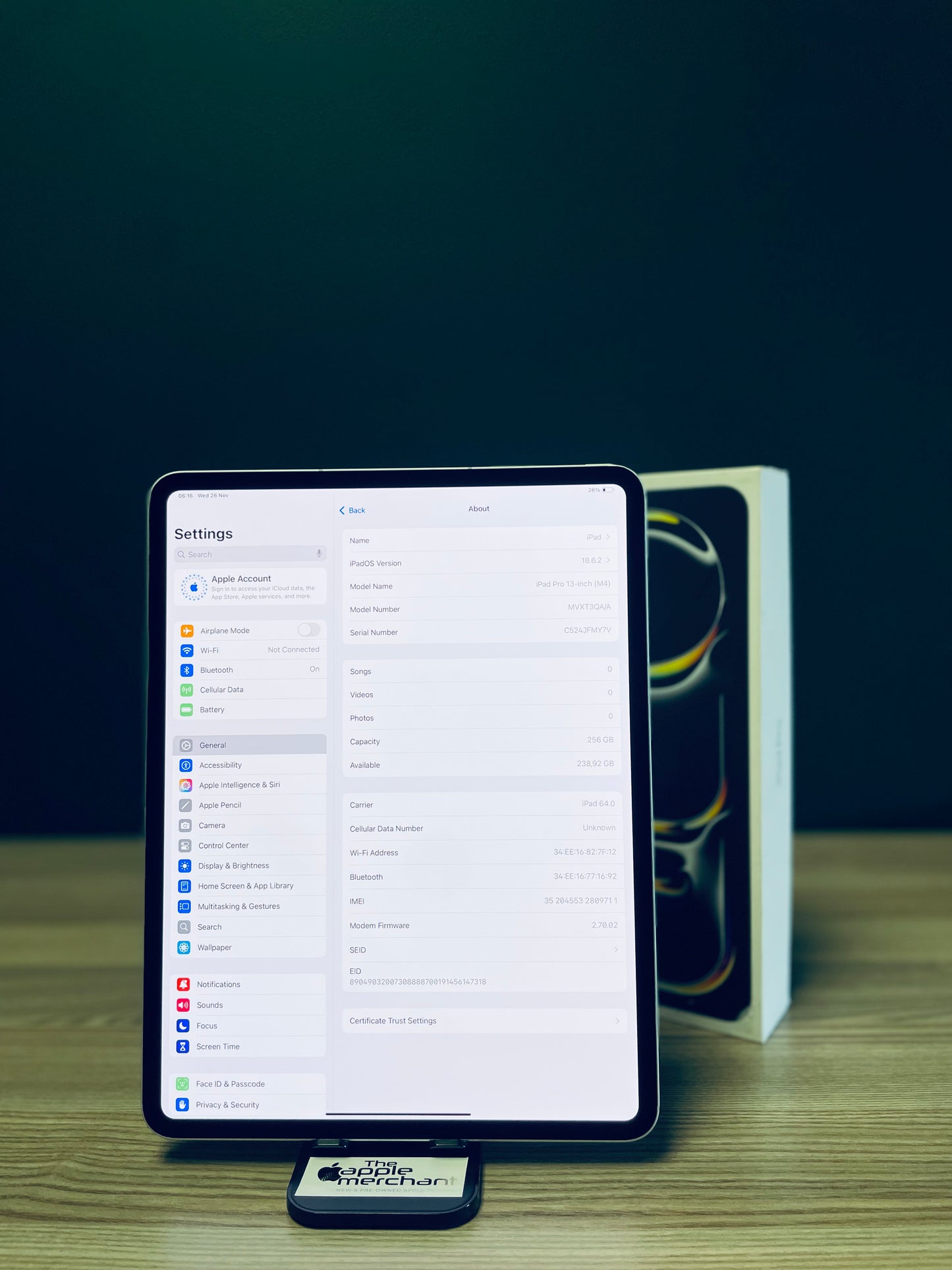 iPad Pro 13-inch M4 | Wi-Fi + Cellular | 256gb - Silver (Pre-owned)