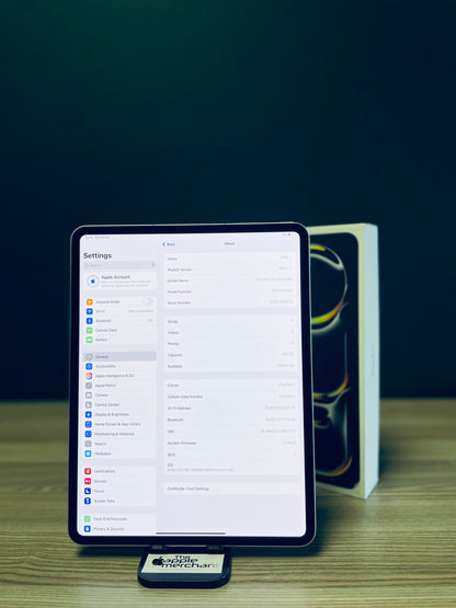 iPad Pro 13-inch M4 | Wi-Fi + Cellular | 256gb - Silver (Pre-owned)