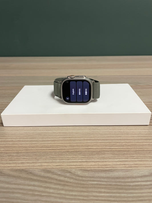 Apple Watch Ultra 2 Titanium Case With Green Alpine Loop (Pre-owned)