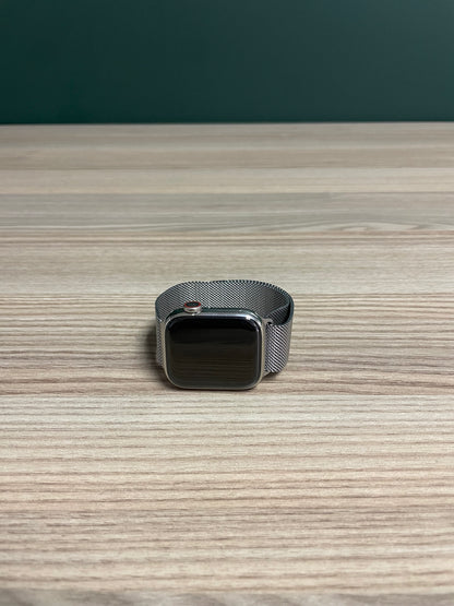 Apple Watch Series 9 GPS + Cellular - 41mm Silver Stainless Steel (Pre-owned)