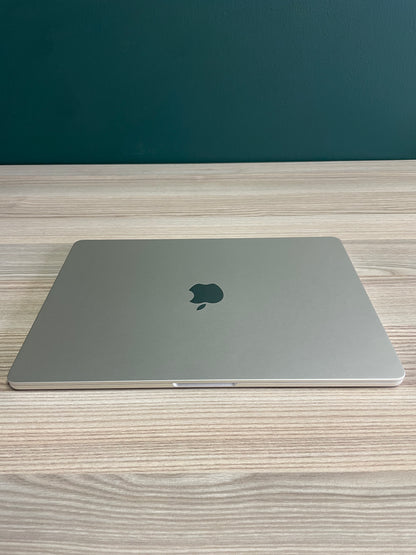 MacBook Air 15-inch | M2 Chip | 512GB - Starlight (Pre-owned)