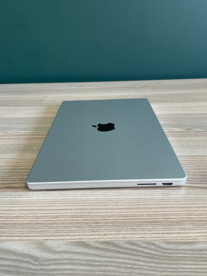 MacBook Pro 14-inch With M3 Chip 512GB - Silver (Pre-owned)