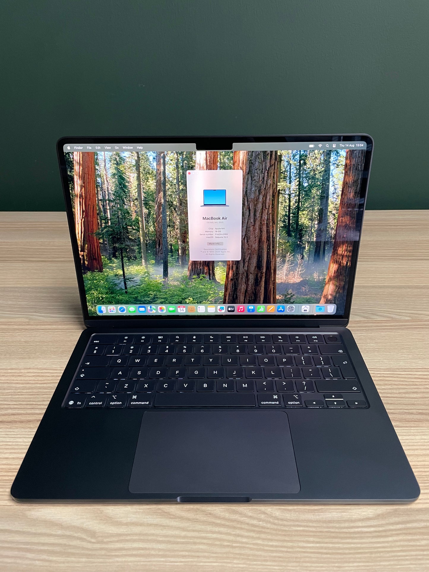 MacBook Air 13-inch | M4 Chip | 256GB | 16GB - Midnight (Pre-owned)