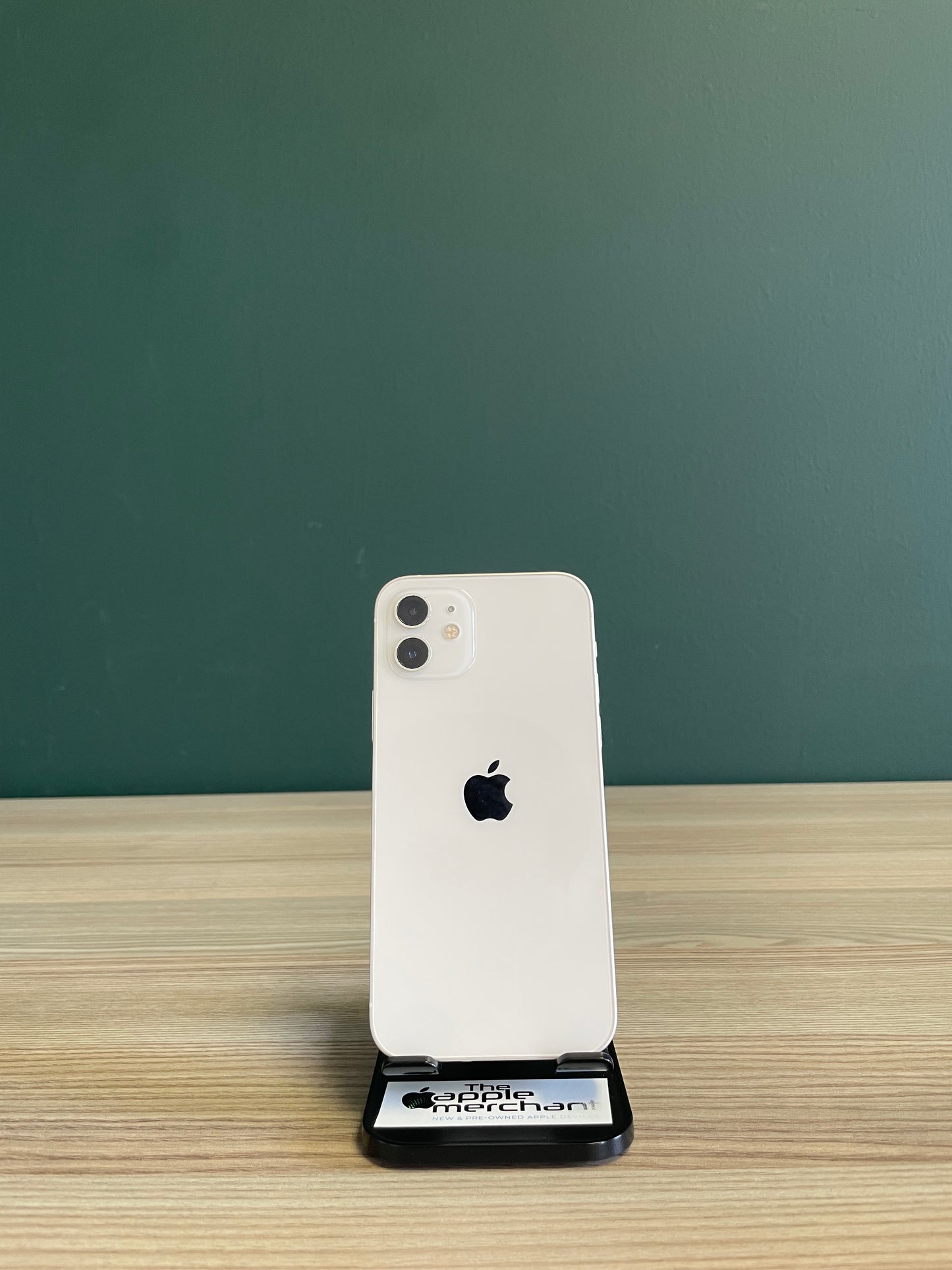 iPhone 12 64GB - White (Pre-owned)