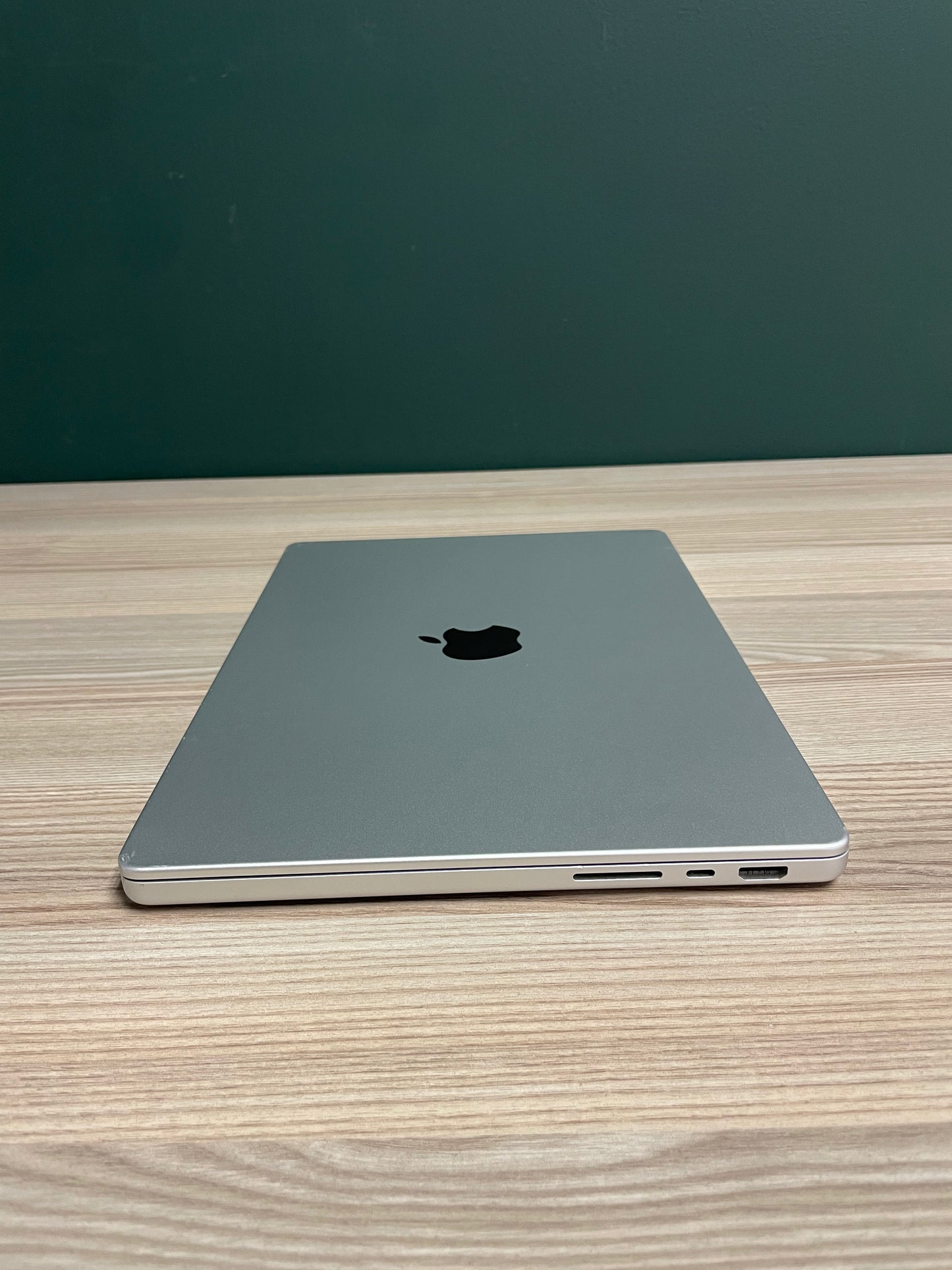 MacBook Pro 14-inch With M3 Pro Chip 512GB - Silver (Pre-owned)
