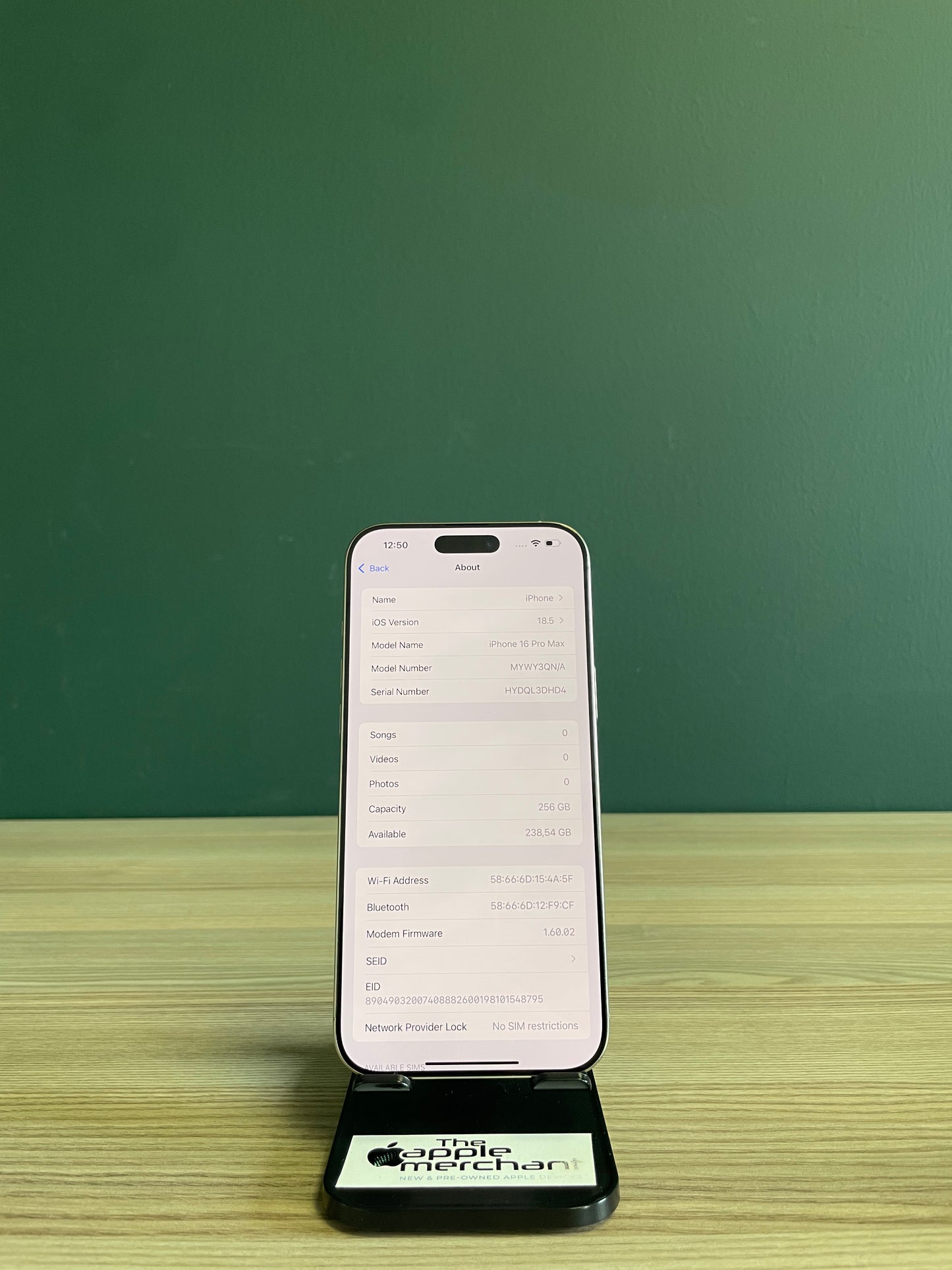 iPhone 16 Pro Max 256GB - Natural Titanium (Pre-owned)