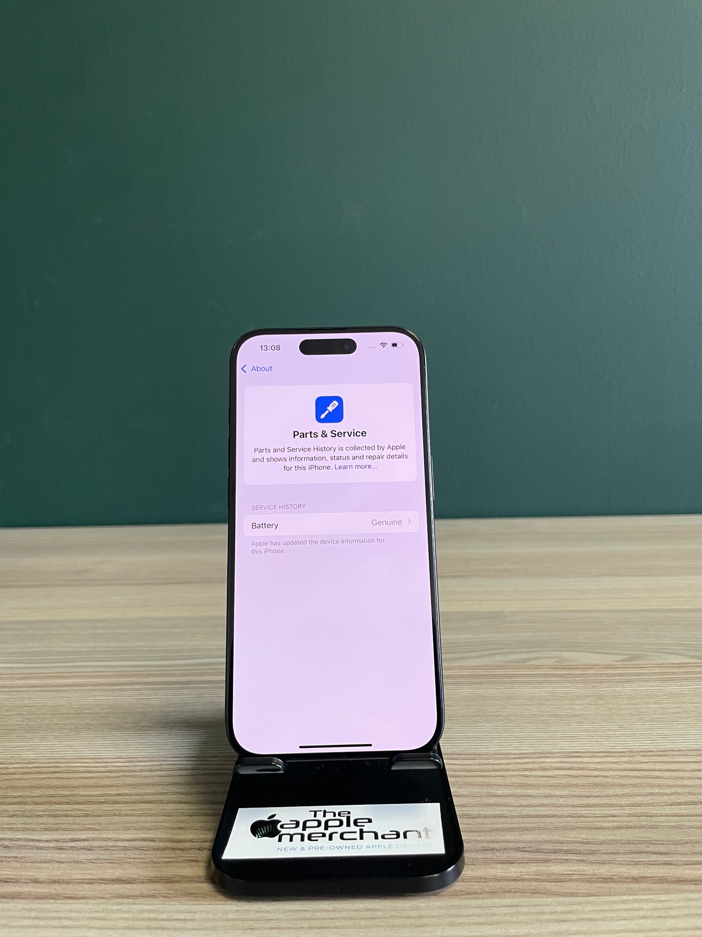 iPhone 15 Pro 256GB - Black Titanium (Pre-owned)
