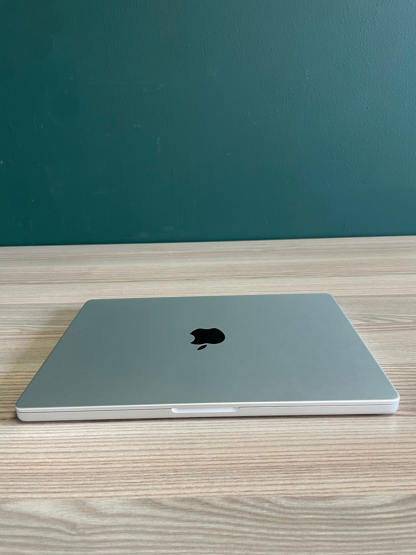 MacBook Pro 14-inch With M3 Chip 512GB - Silver (Pre-owned)