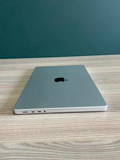 MacBook Pro 14-inch With M3 Chip 512GB - Silver (Pre-owned)