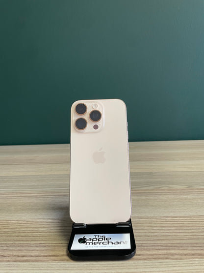 iPhone 16 Pro 256GB - Desert Titanium (Pre-owned)