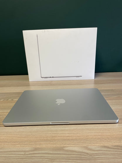 MacBook Air 15-inch | M4 Chip | 256GB | 16GB- Silver (Pre-owned)