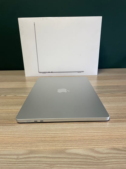 MacBook Air 15-inch | M4 Chip | 256GB | 16GB- Silver (Pre-owned)