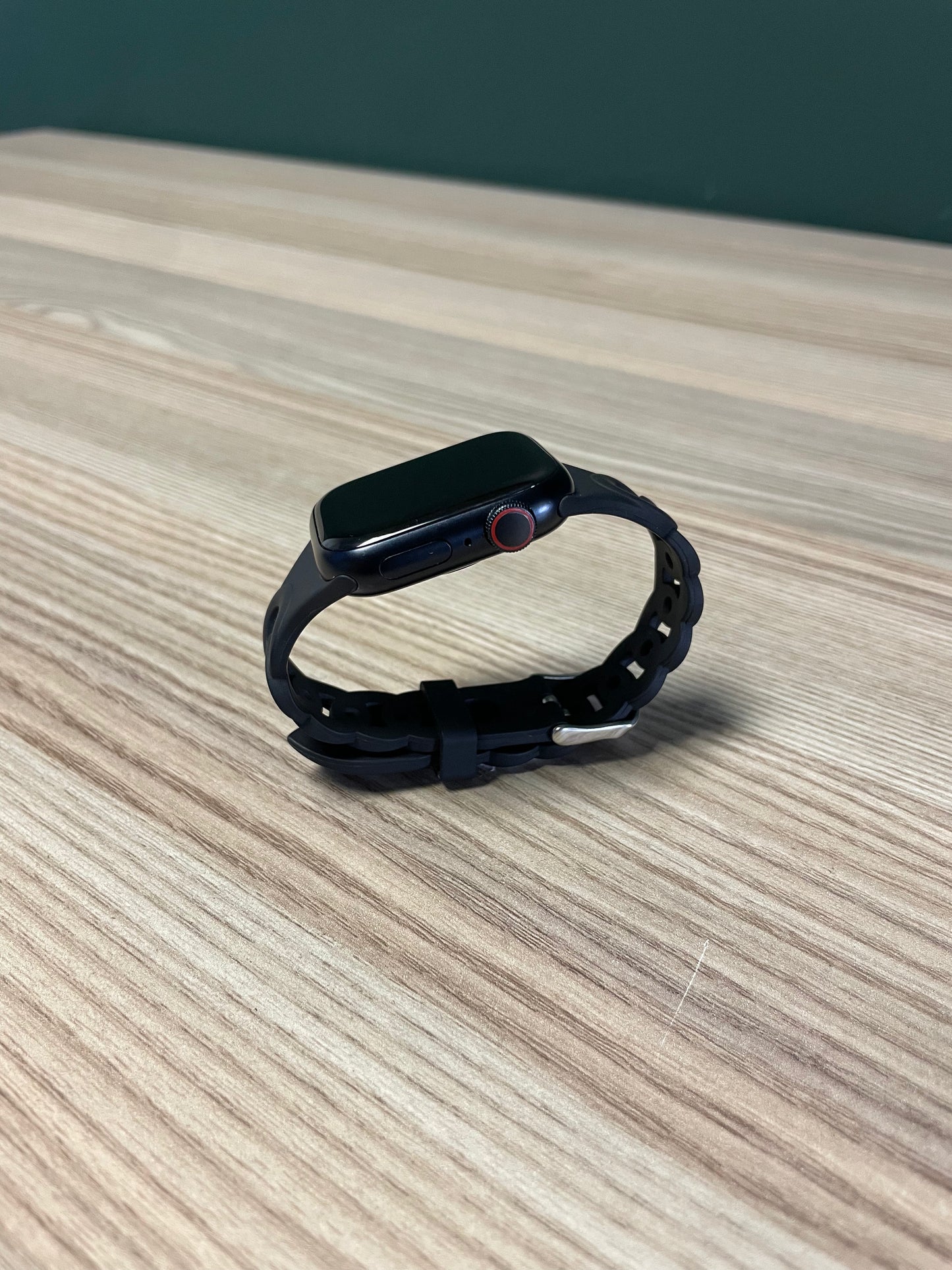 Apple Watch Series 9 GPS + Cellular - 41mm Midnight (Pre-owned)