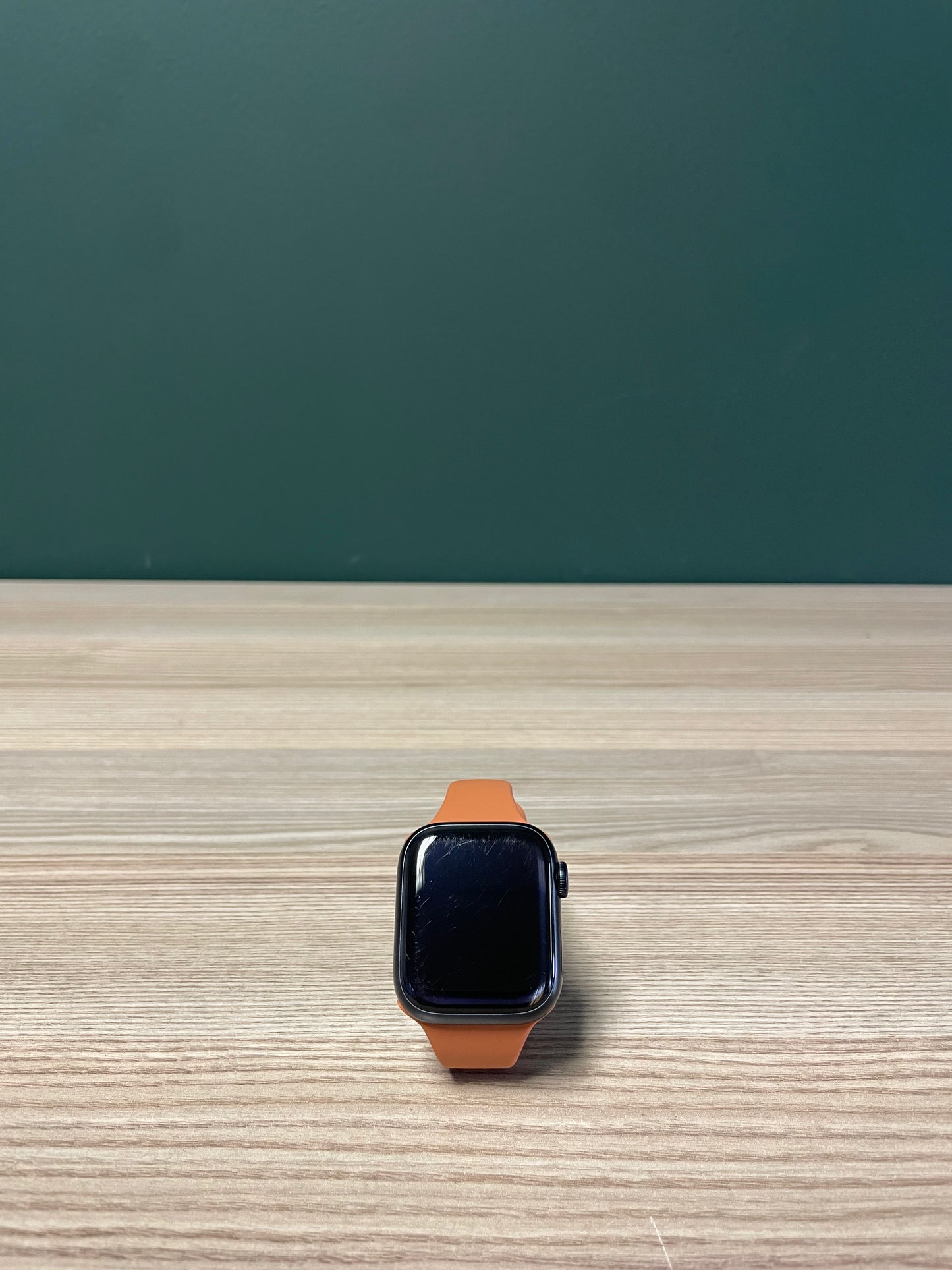 Apple Watch Series 9 GPS + Cellular - 41mm Midnight (Pre-owned)