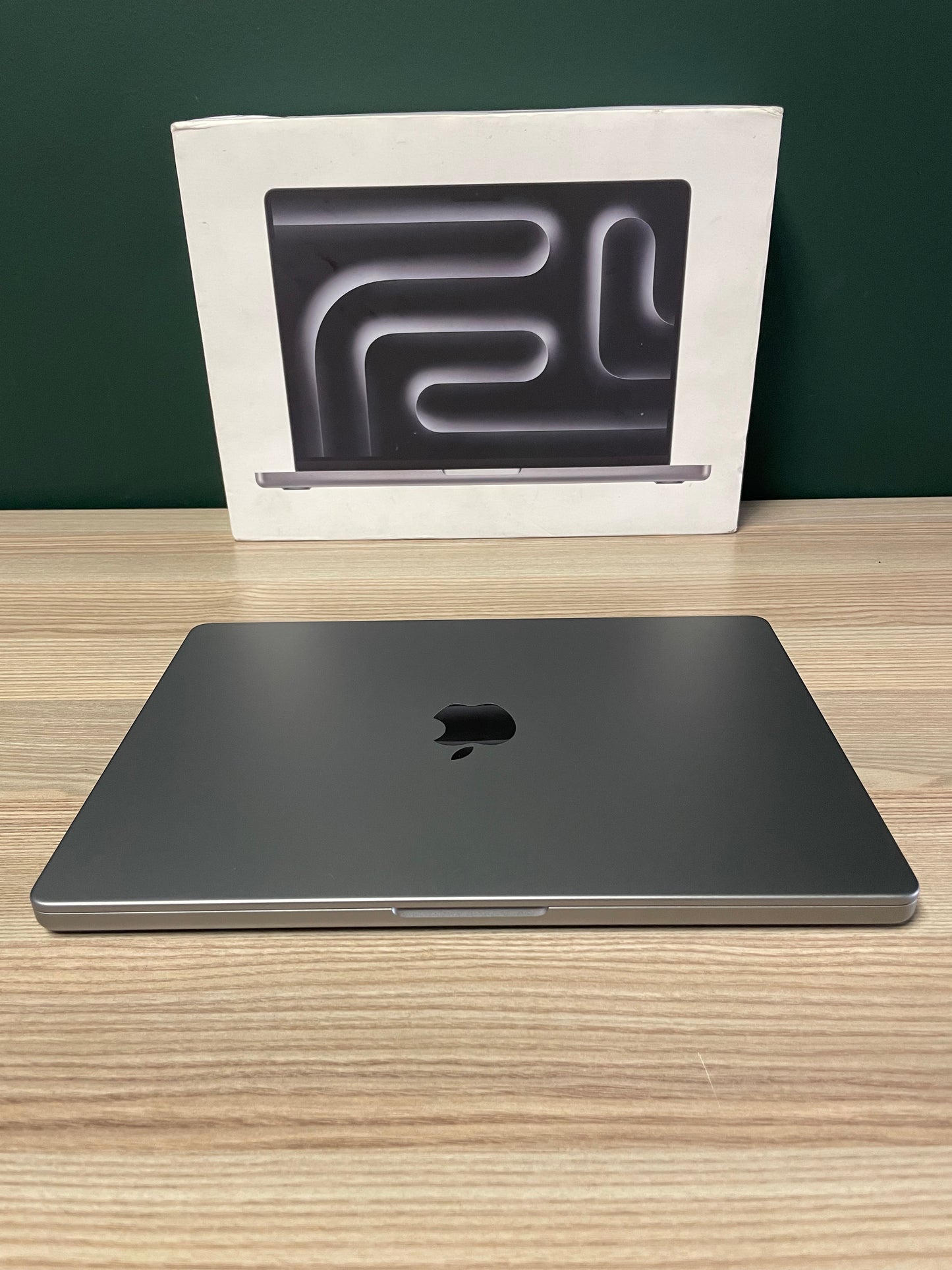 MacBook Pro 14-inch With M3 Chip- Space Grey (Pre-owned)