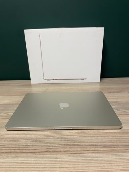 MacBook Air 15-inch | M4 Chip | 256GB | 16GB- Starlight (Pre-owned)