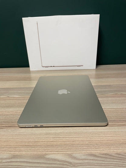 MacBook Air 15-inch | M4 Chip | 256GB | 16GB- Starlight (Pre-owned)