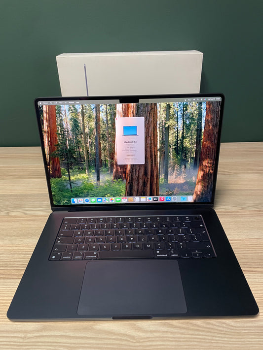 MacBook Air 15-inch | M3 Chip | 256GB - Midnight (Pre-owned)