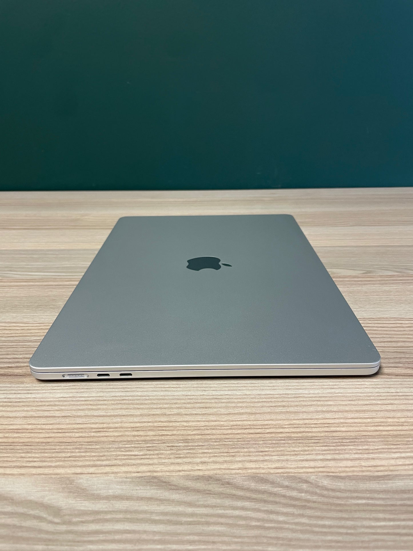 MacBook Air 15-inch | M3 Chip | 256GB - Silver (Pre-owned)