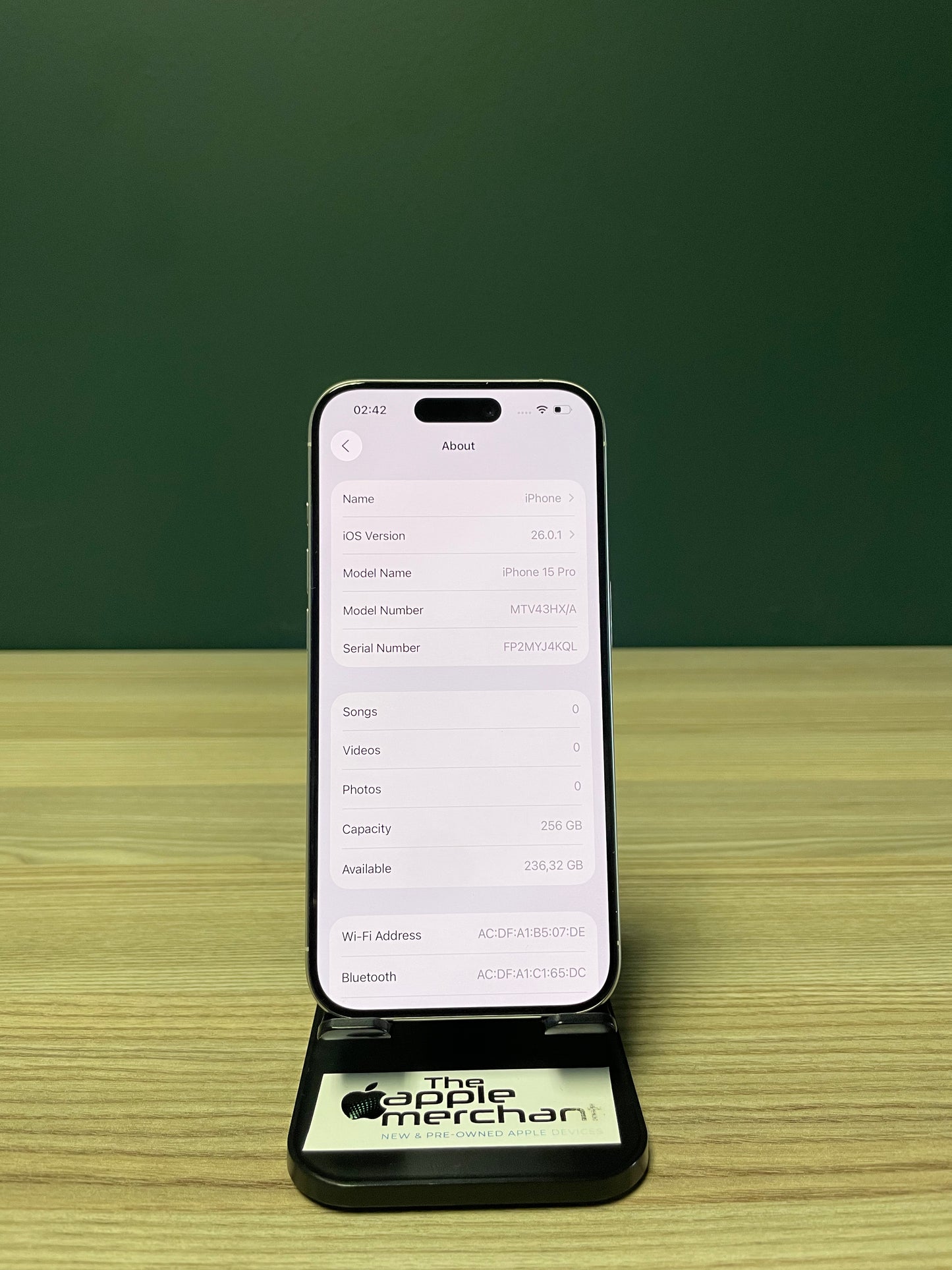 iPhone 15 Pro 256GB - White Titanium (Pre-owned)