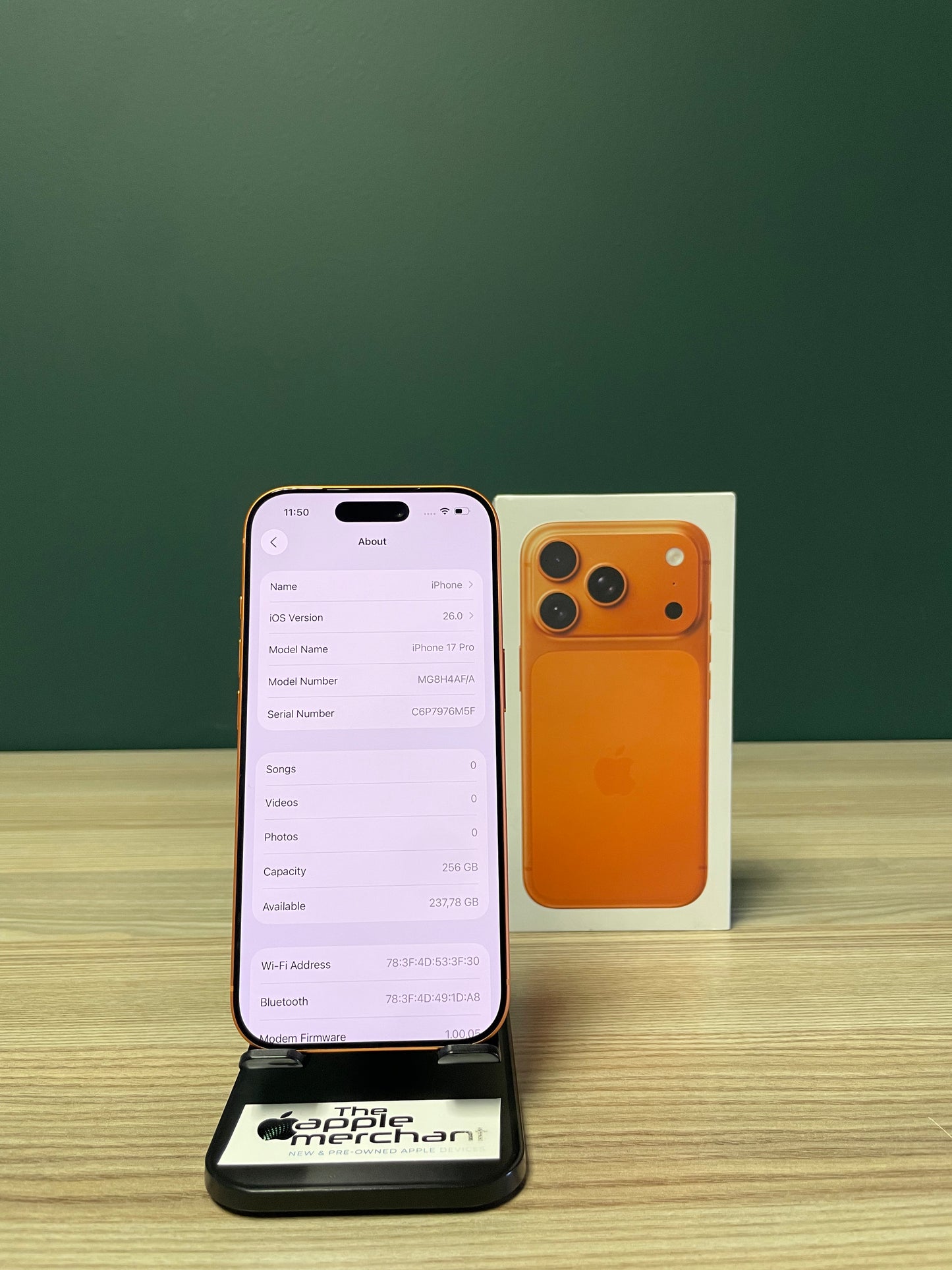 iPhone 17 Pro 256GB - Cosmic Orange (Pre-owned)