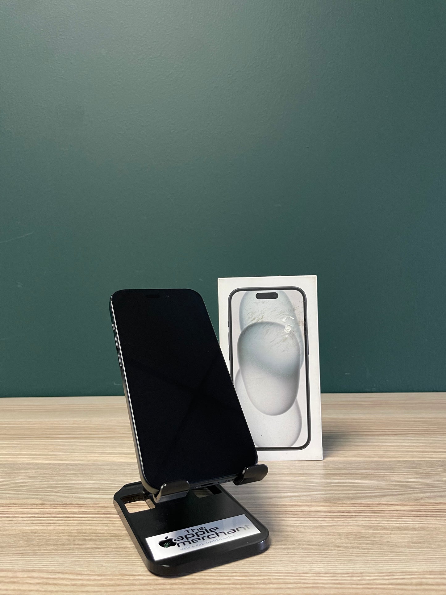 iPhone 15 128GB - Black (Pre-owned)