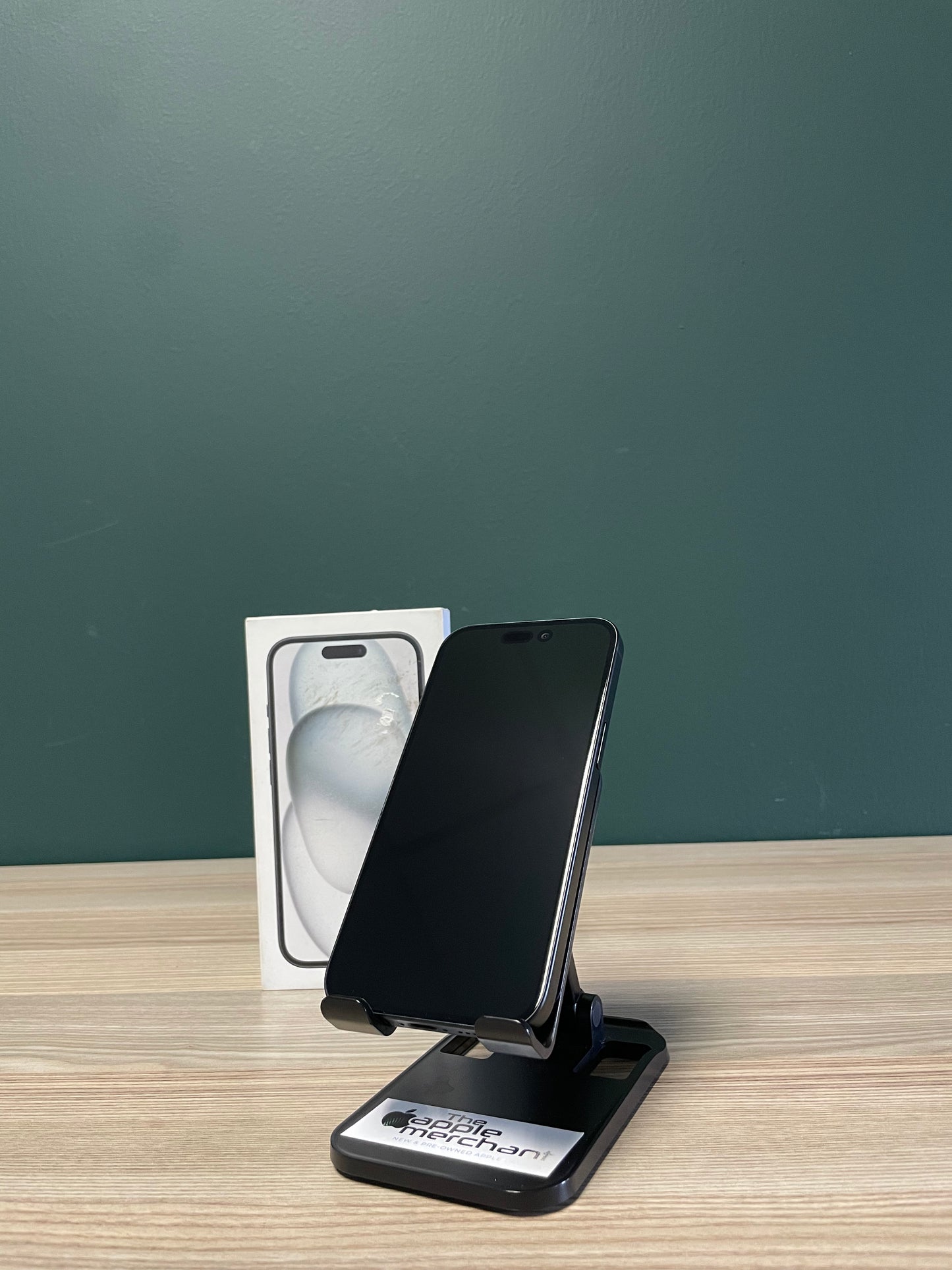 iPhone 15 128GB - Black (Pre-owned)