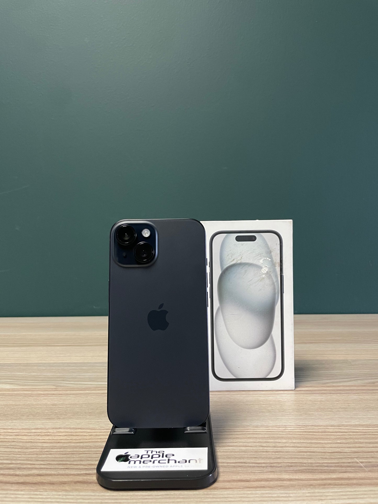 iPhone 15 128GB - Black (Pre-owned)