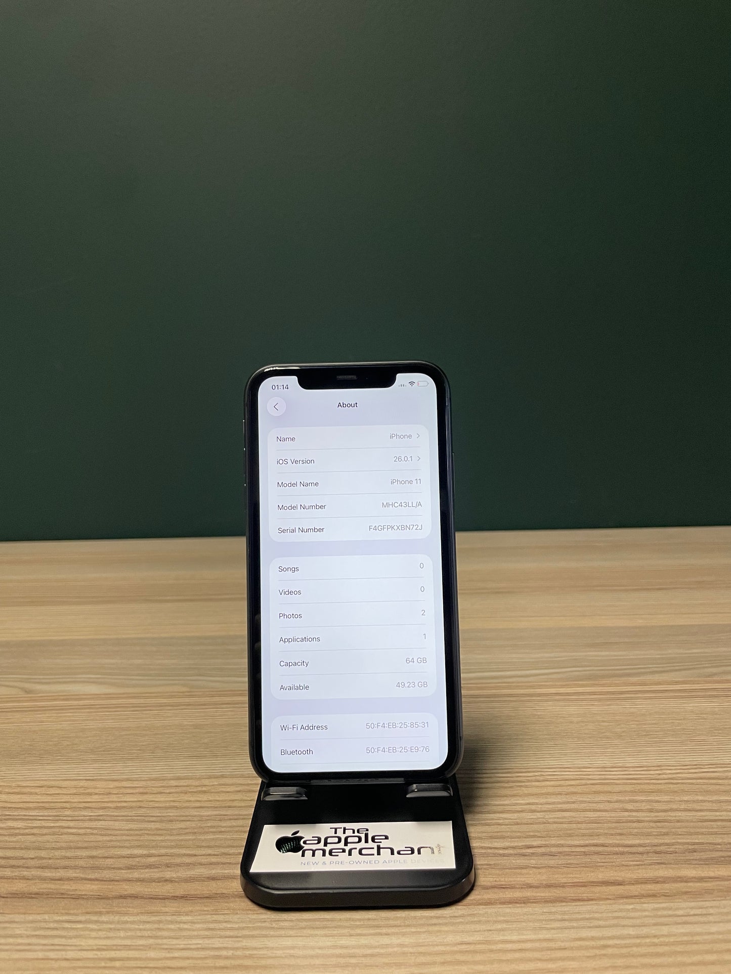 iPhone 11 64GB - Black (Pre-owned)