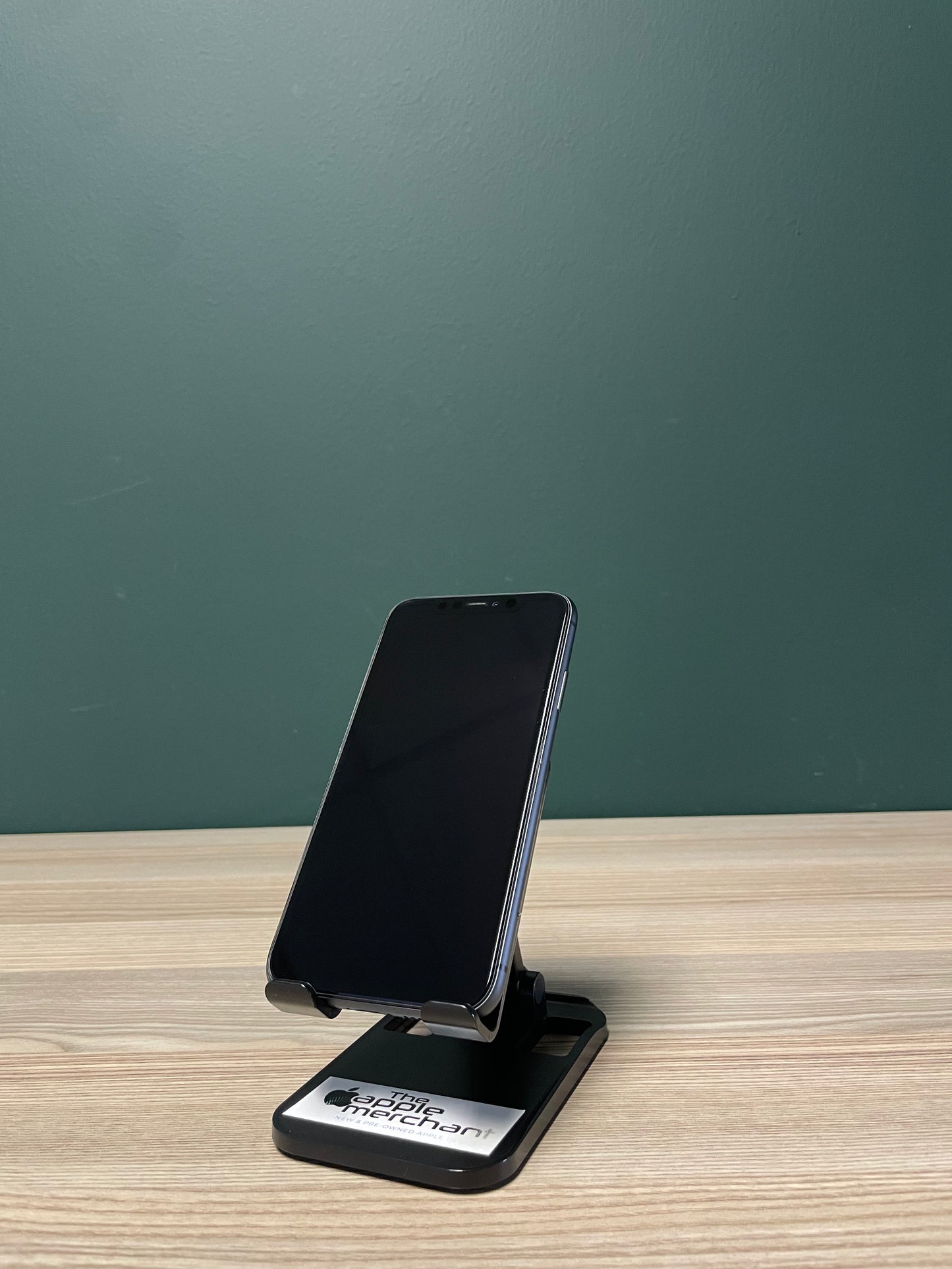 iPhone 11 64GB - Black (Pre-owned)