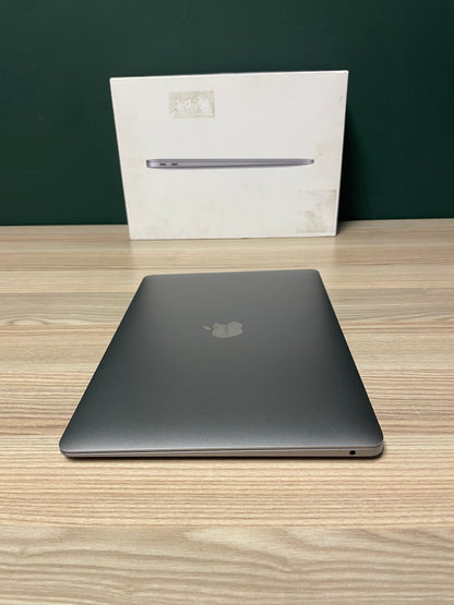 MacBook Air M1 - 256GB - Space Grey (Pre-owned)