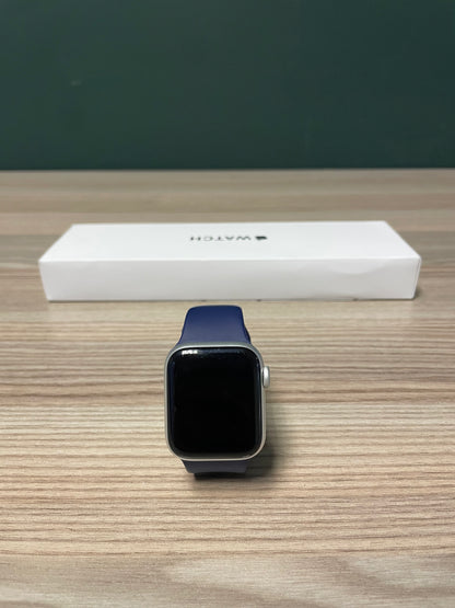 Apple Watch SE (2nd Gen) GPS - 40mm Silver (Pre-owned)